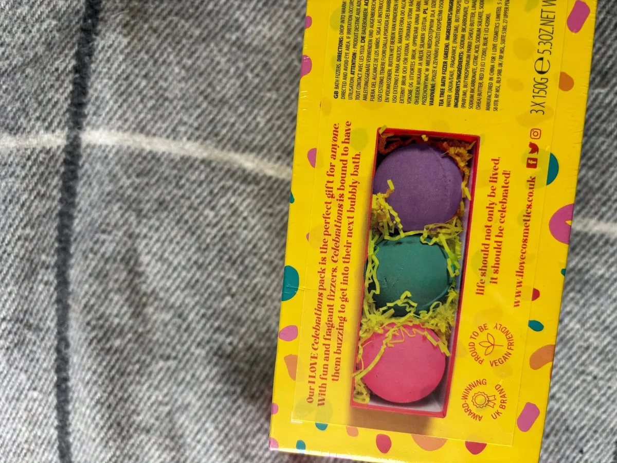 Selection of gifts - Image 4