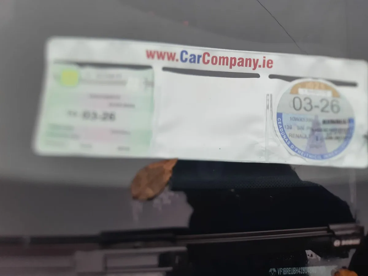 Renault Clio 2010 - Image 2