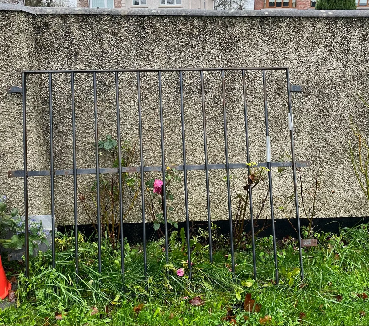 Metal/Iron Gates - Image 3