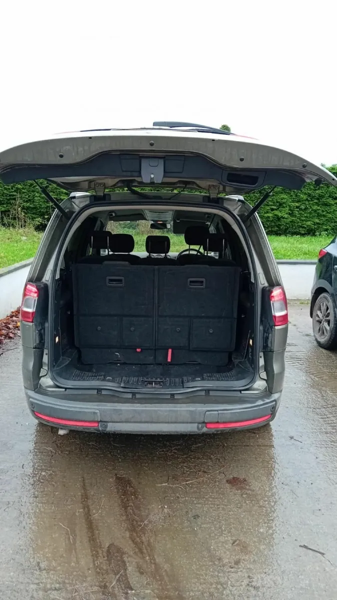 Ford Galaxy 2011 - Image 4