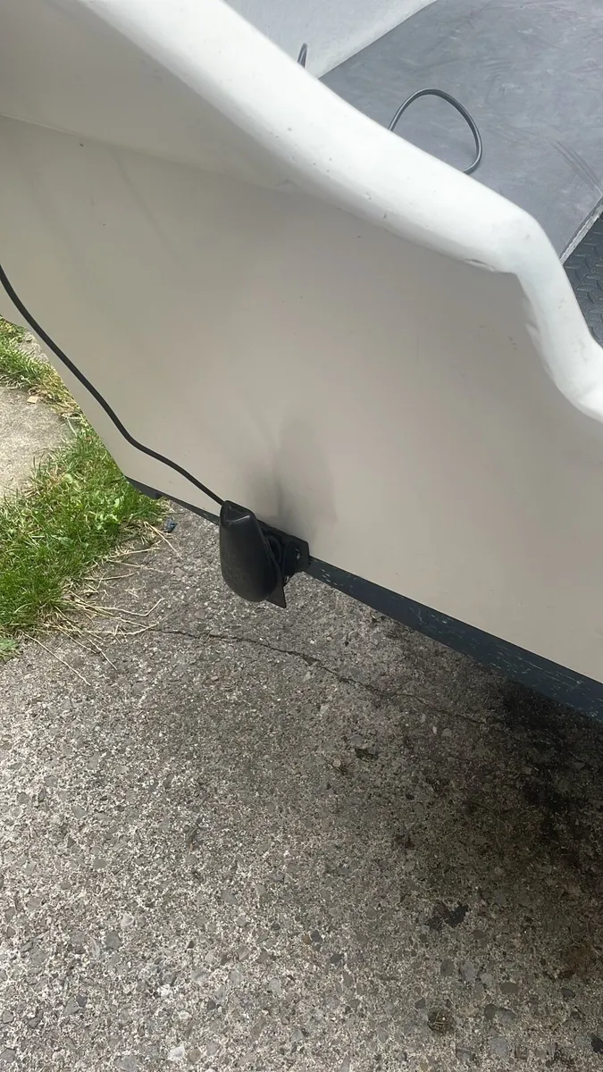 14ft fishing boat Dejon - Image 3