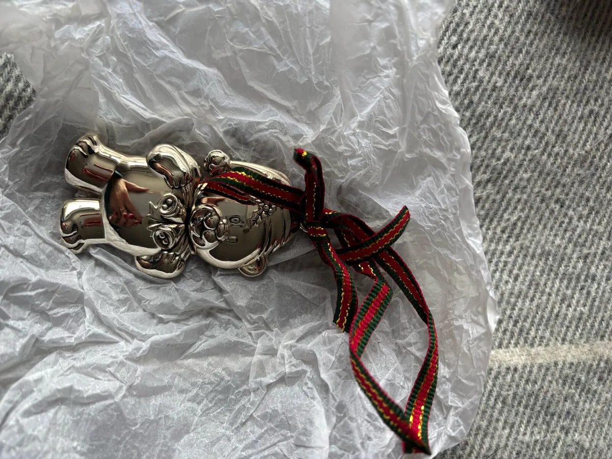 Selection of gifts - Image 2