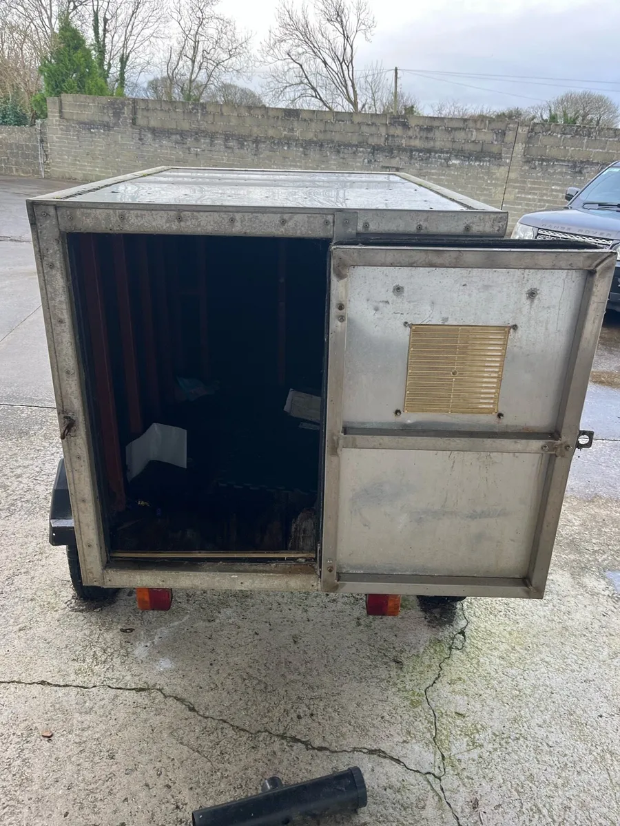 Small trailer - Image 4