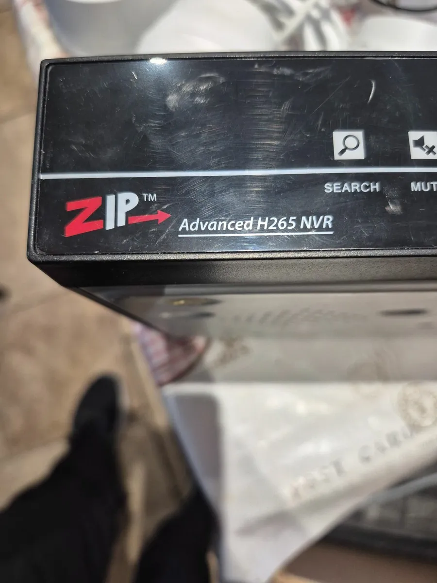 8 camera CCTV - Image 2