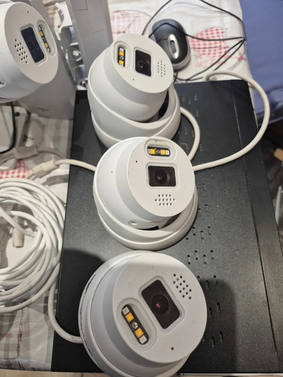 8 camera CCTV - Image 3