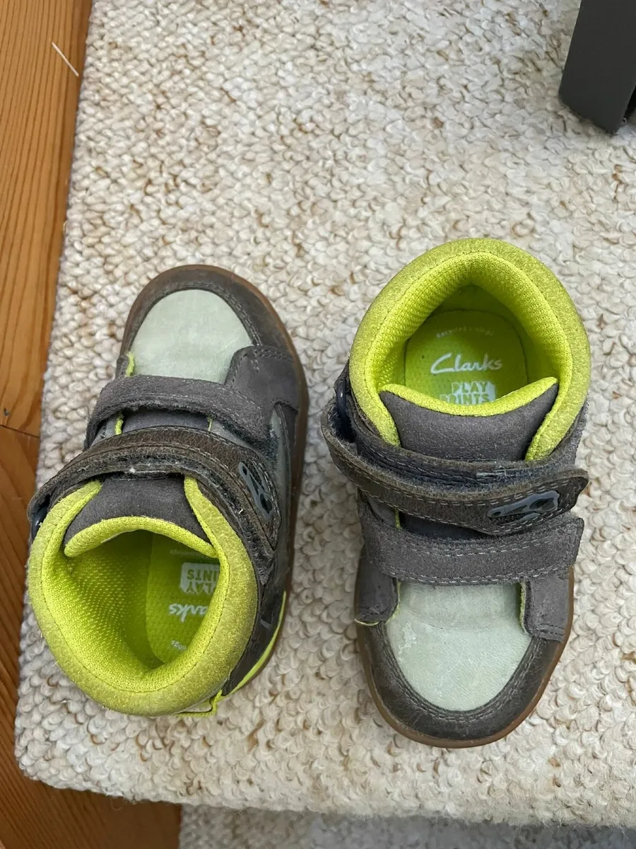 Boots Clarks Size 5G - Image 1