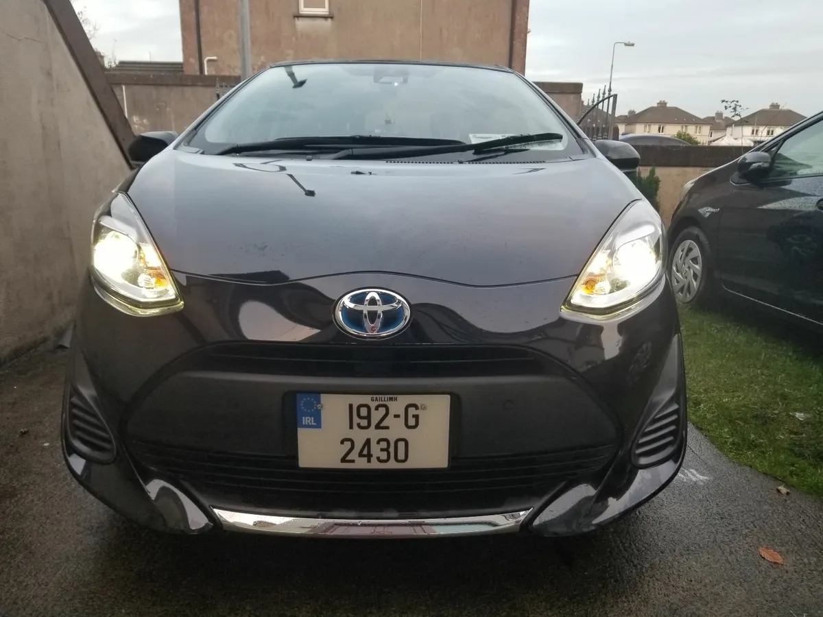 Toyota Aqua 2019 1.5 L automatic hybrid - Image 2