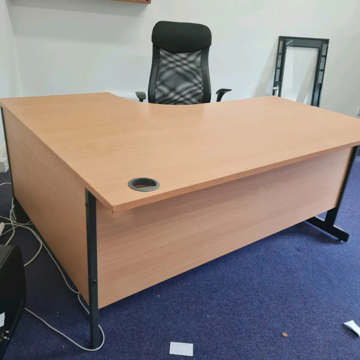 Beech managers corner office desks