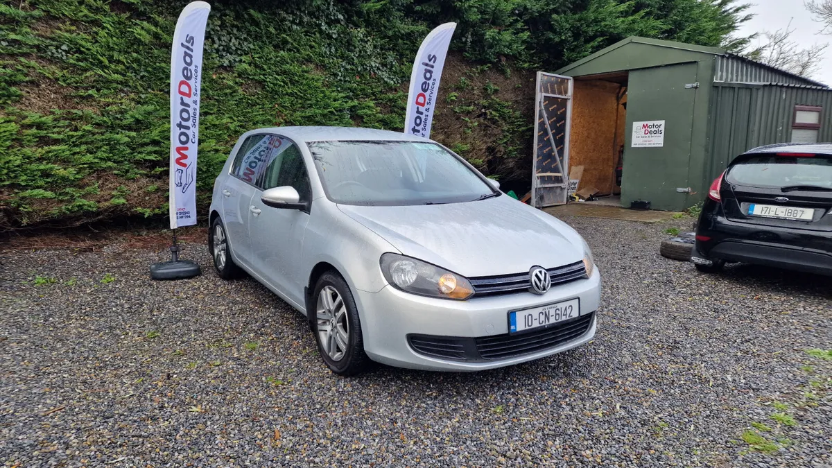 Volkswagen Golf 2010 1.6TDI Automatic Low Mileage - Image 2