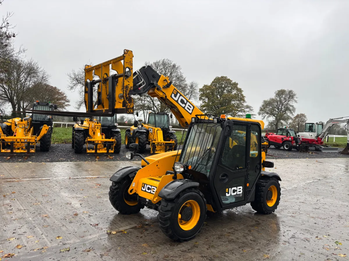 2021 JCB 525-60    (1675 Hours) - Image 2