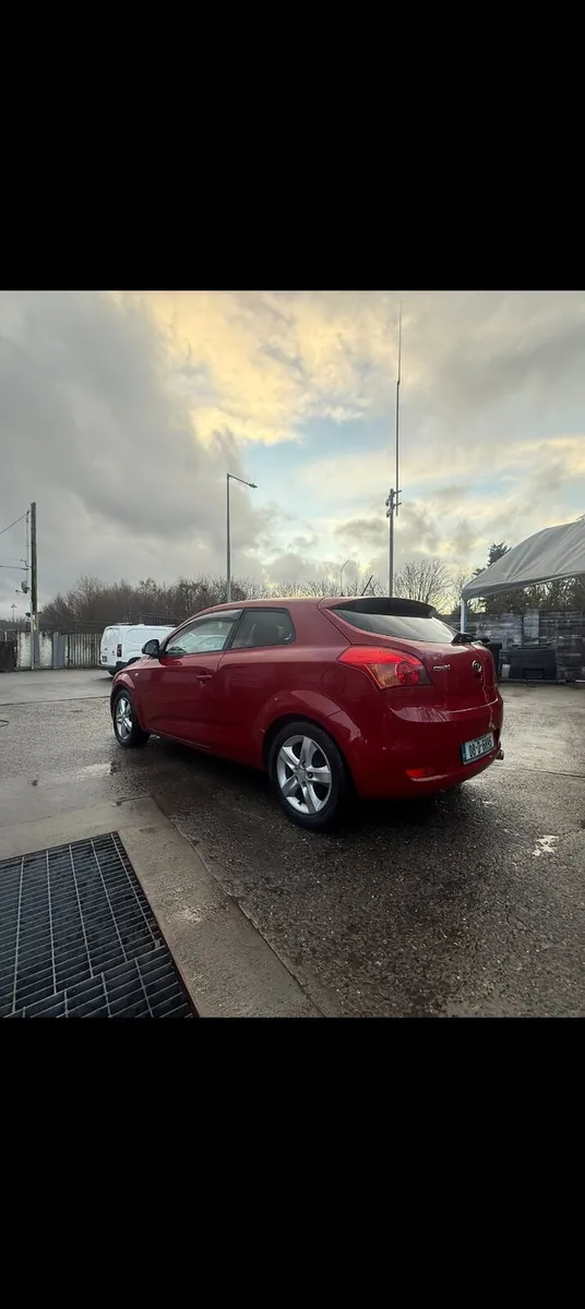 Kia ProCeed - Image 4