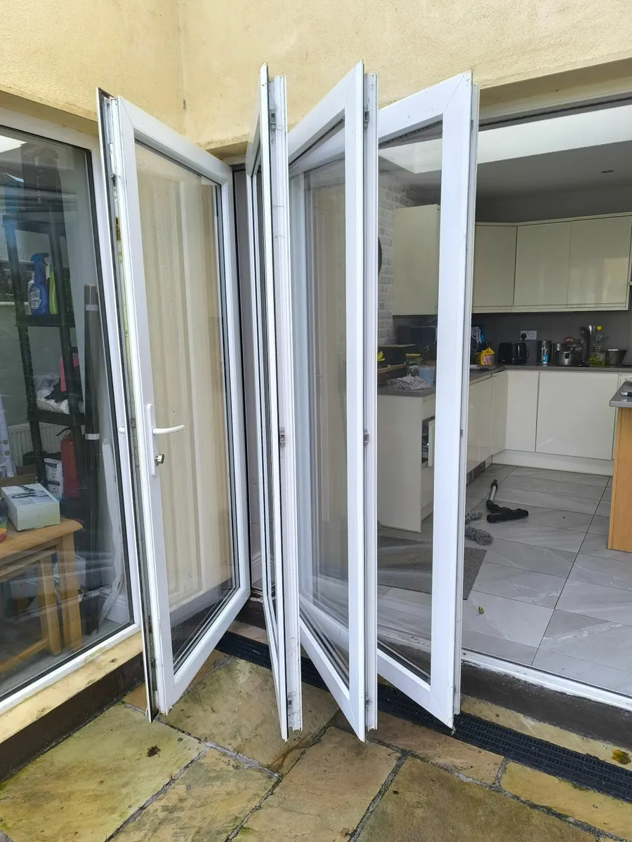 Bi-folding doors - Image 1