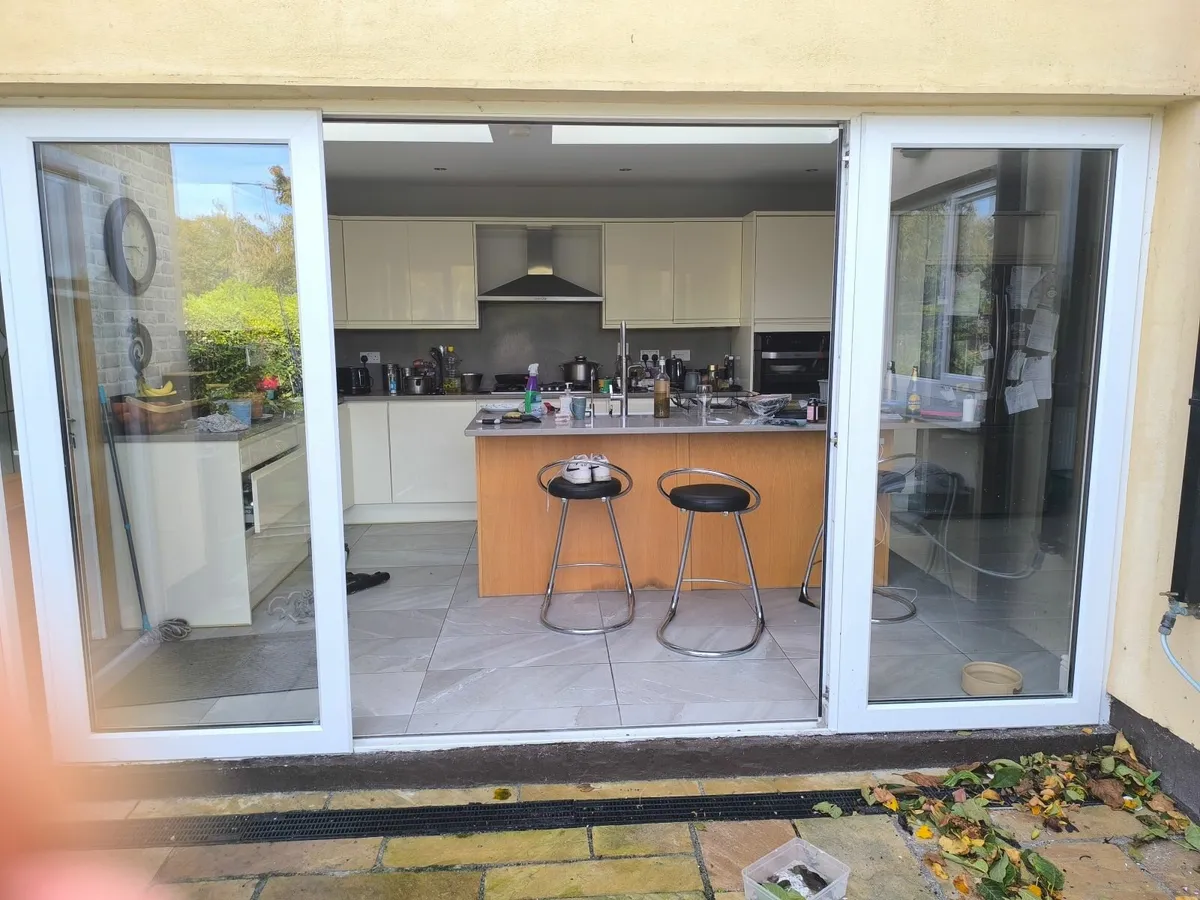 Bi-folding doors - Image 2