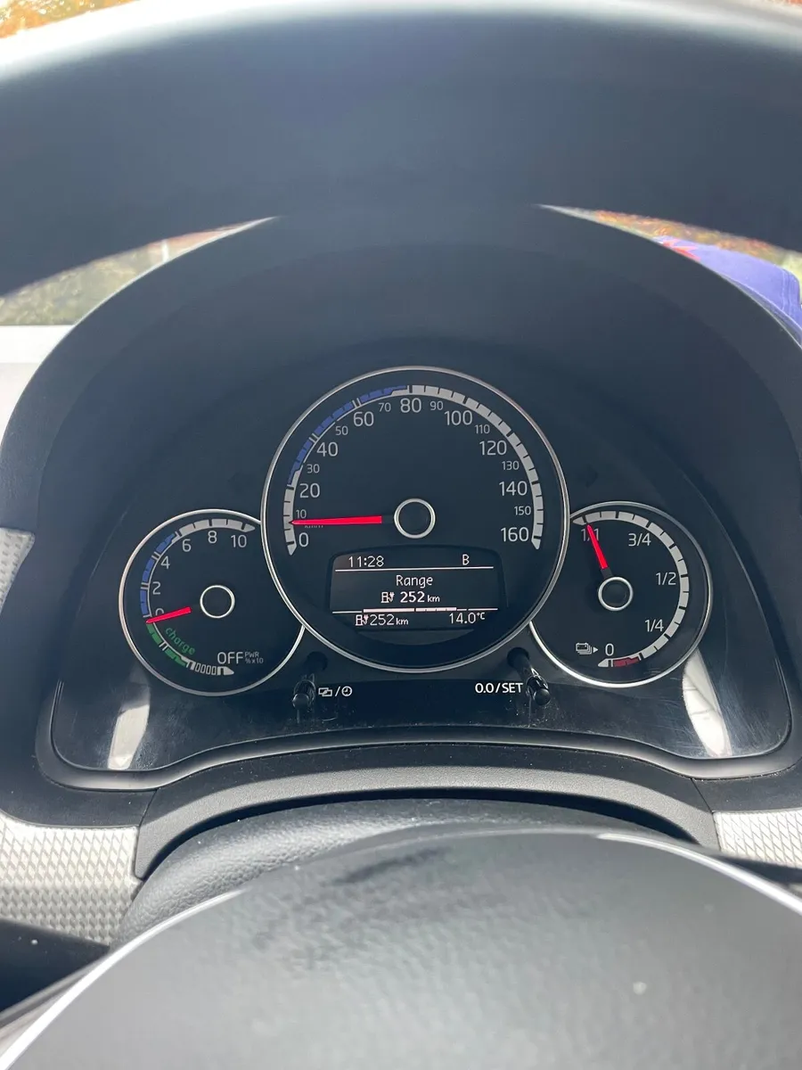 Volkswagen e-up! 2023 - Image 4