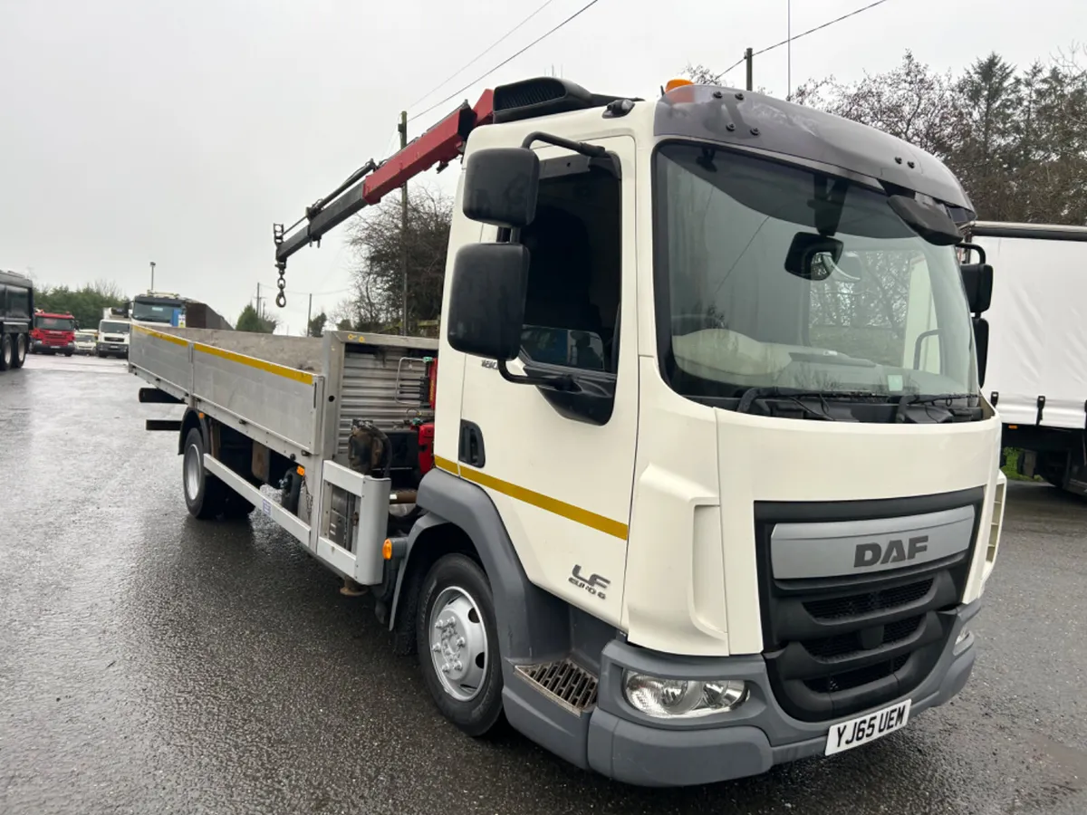 2015 Daf lf180 7.5 ton flat with crane - Image 3
