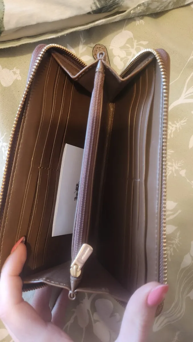 Coach  NEW - Image 2