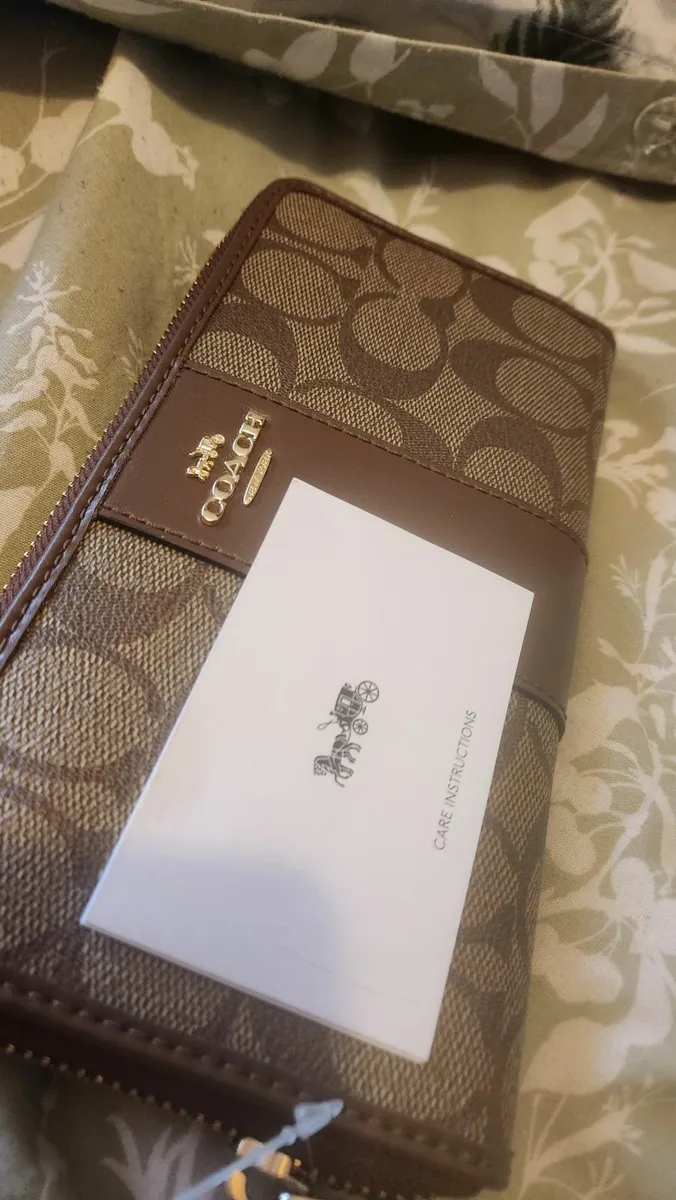 Coach  NEW - Image 4