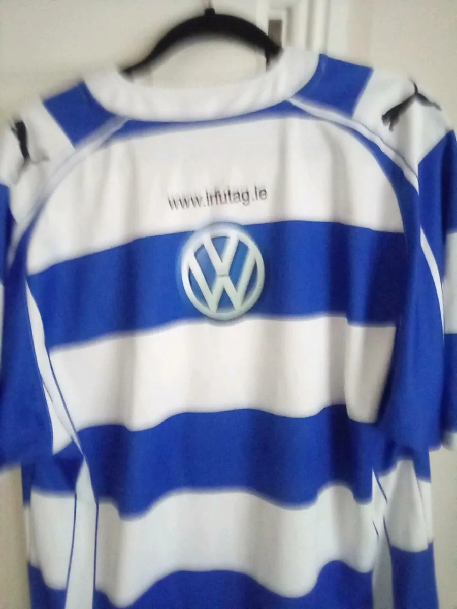 RUGBY.  JERSEY.  AND. MUNSTER. RUGBY. CAP . - Image 3