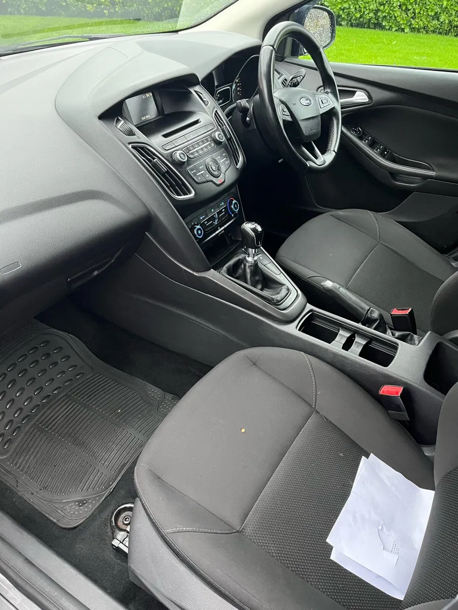 172 Ford Focus 1.5 Diesel Immaculate - Image 2