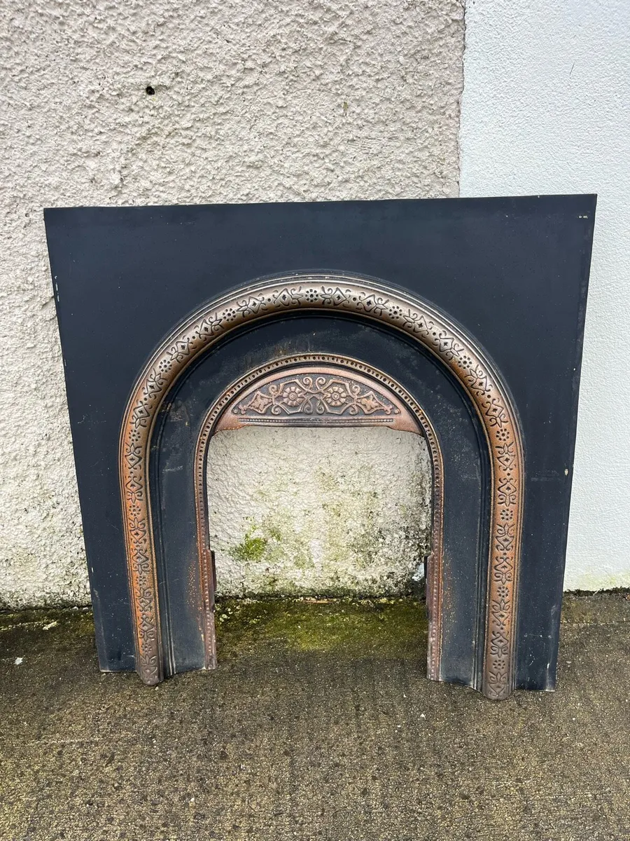 Fireplace and inserts - Image 1