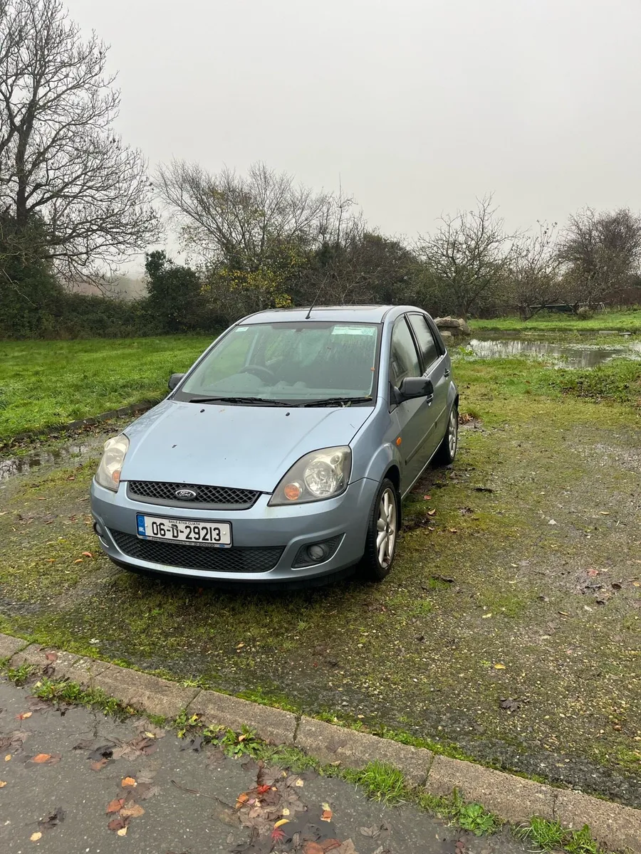 Ford fiesta - Image 2