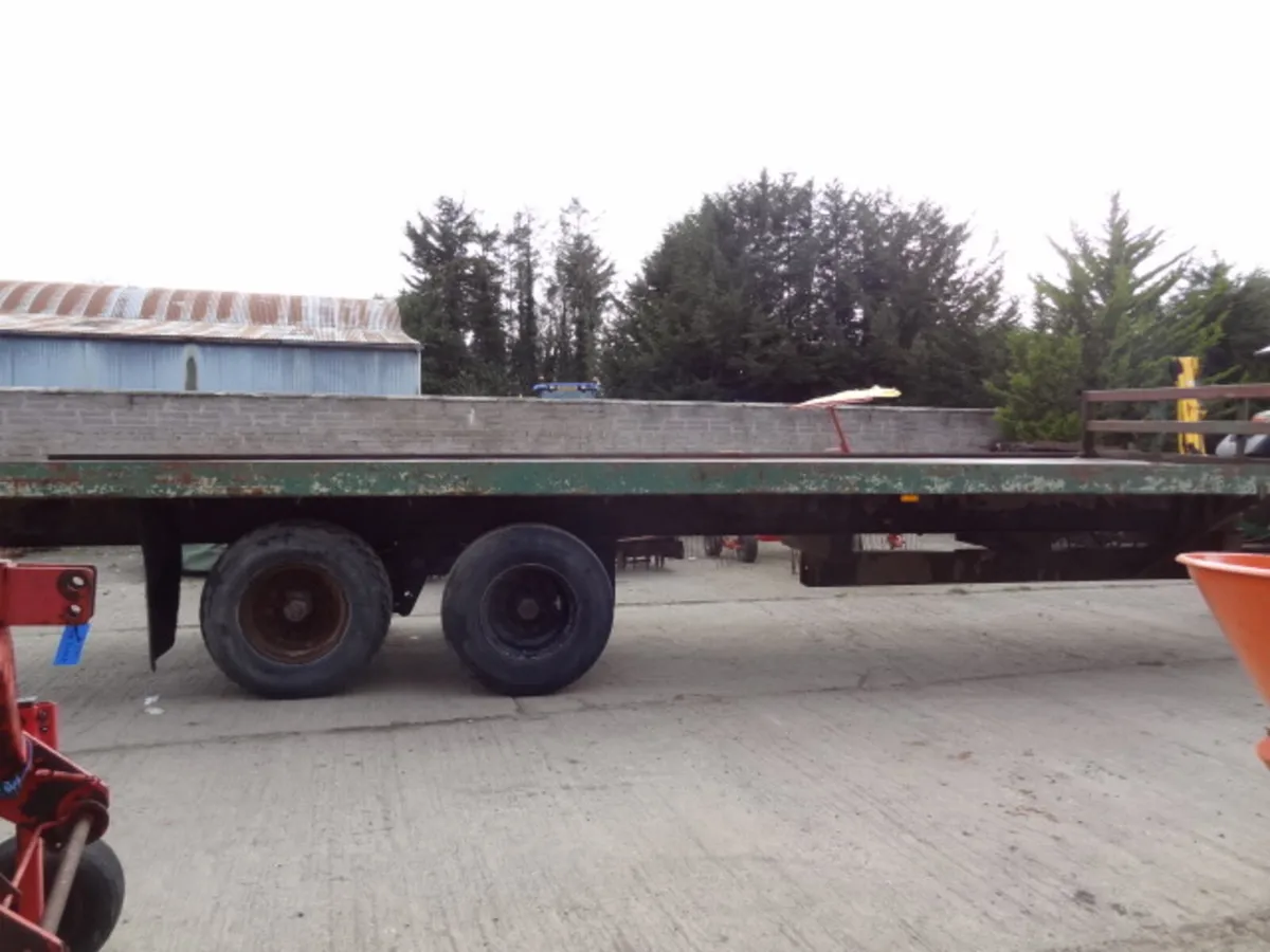30FT Heavy Duty Flat Bale Trailer, Super Singles - Image 2