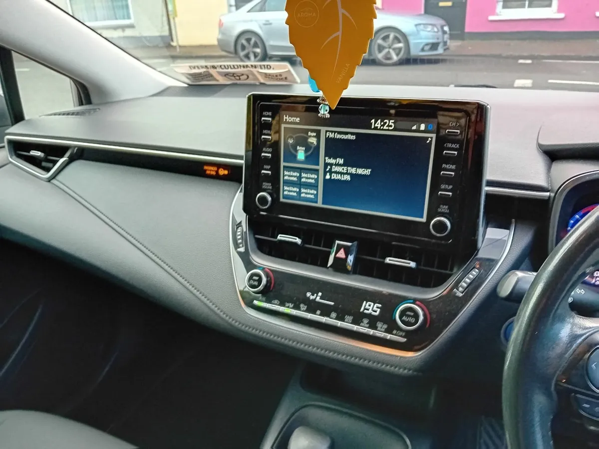 Toyota Corolla 2020 Petrol Hybrid Automatic - Image 4