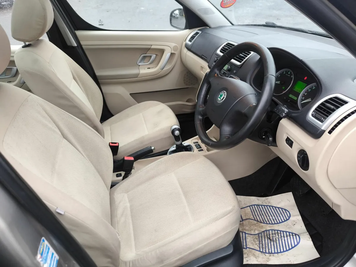 Automatic Skoda Roomster NCT 09/26 - Image 4