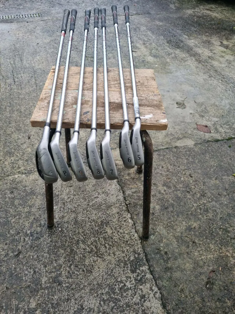 Left handed golf clubs - Image 1