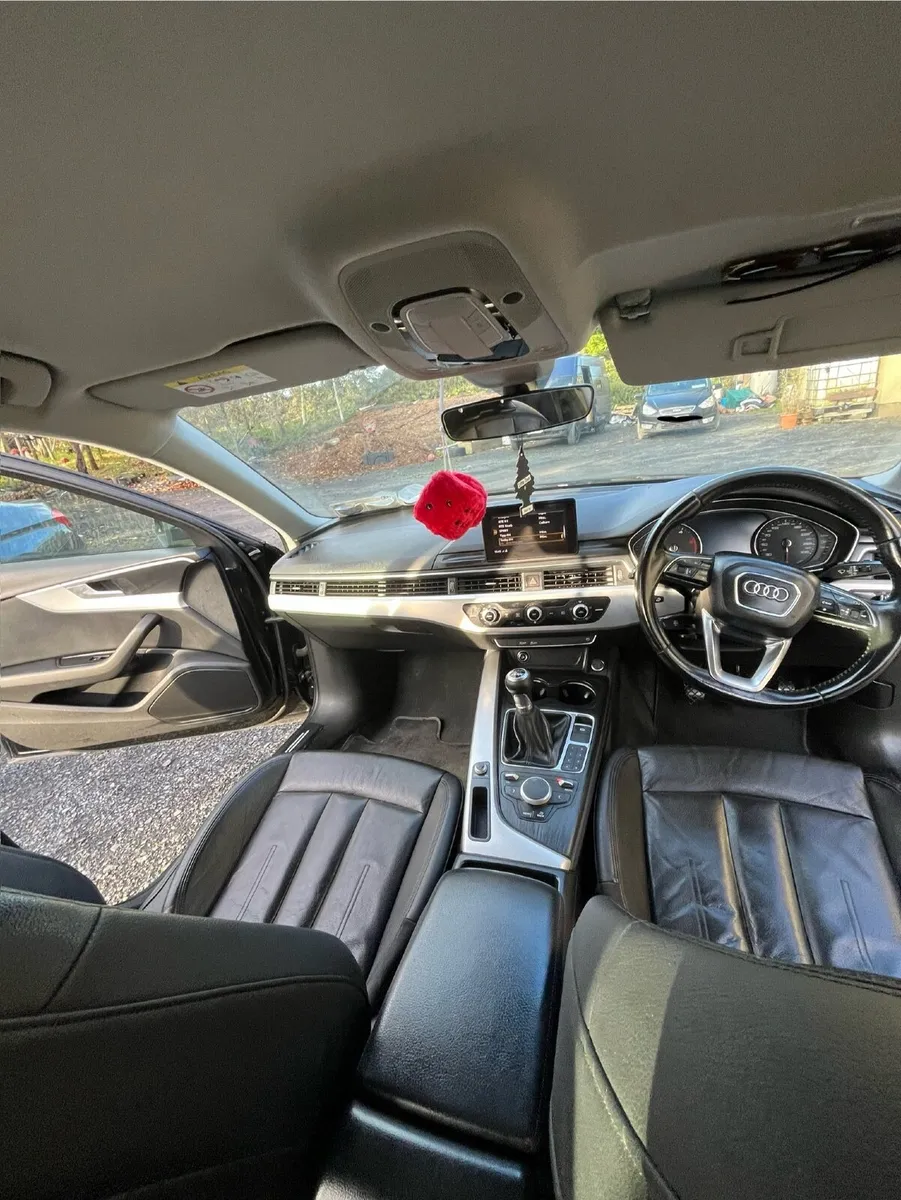 Audi A4 2017 - Image 4