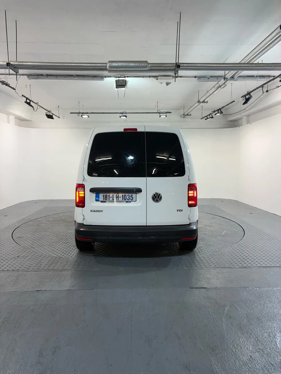 Volkswagen Caddy (BUILT IN POWER WASHER) - Image 3