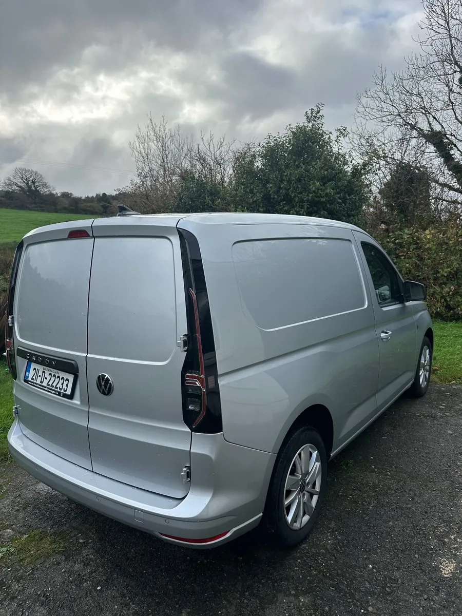 Volkswagen Caddy Cargo 2021 2.0TDI 102HP Manual - Image 4