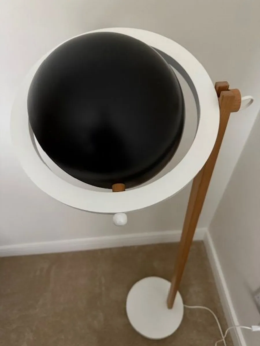 Saturn Floor Lamp - Image 3