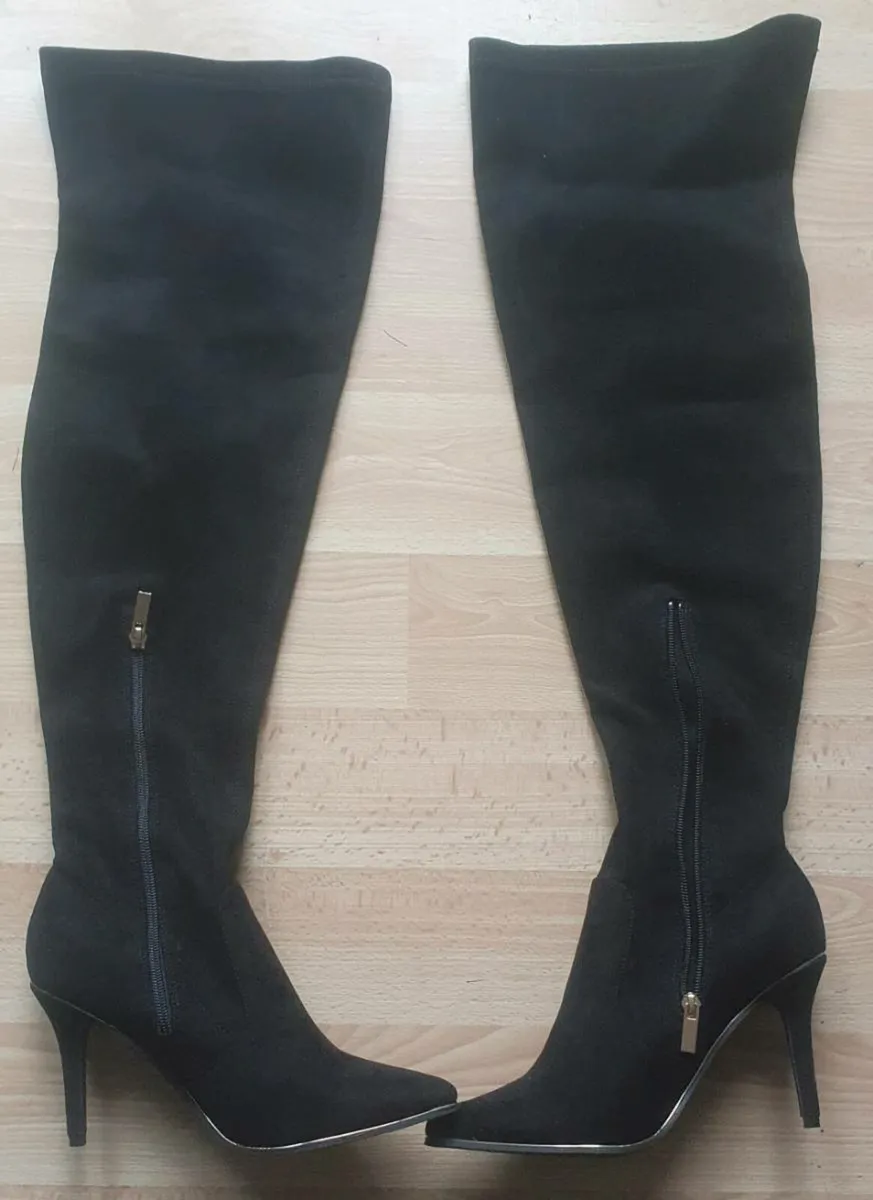 Brand new high boots with high heels - Image 2