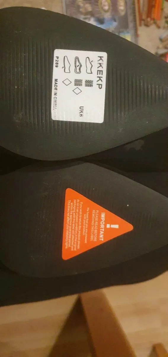 Brand new high boots with high heels - Image 3