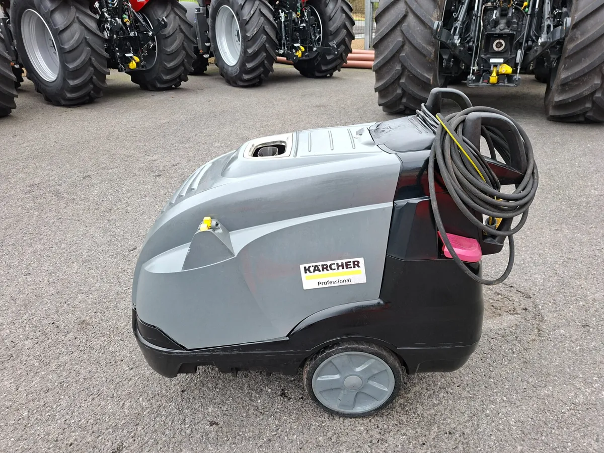 2020 KARCHER PROFESSIONAL WASHER - Image 1