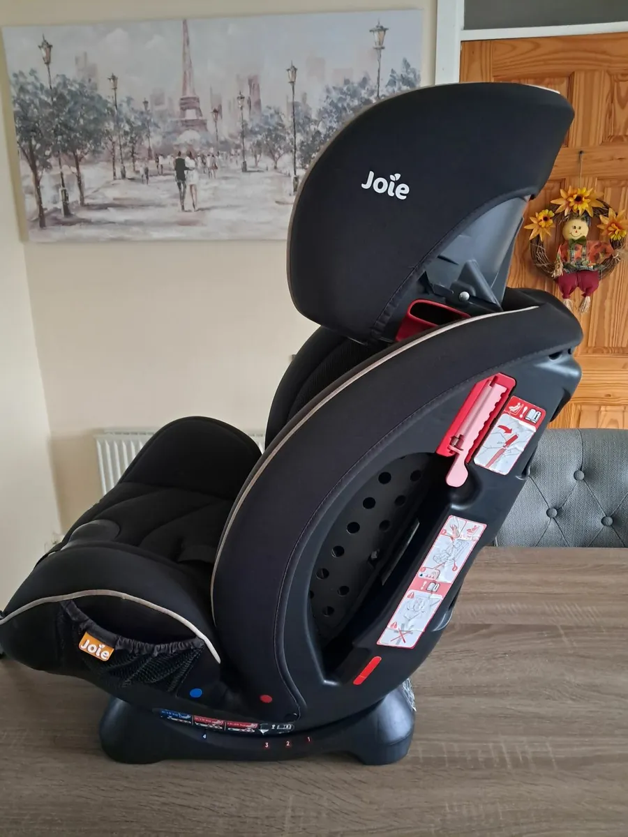 Joie Child Car Seat - Image 3