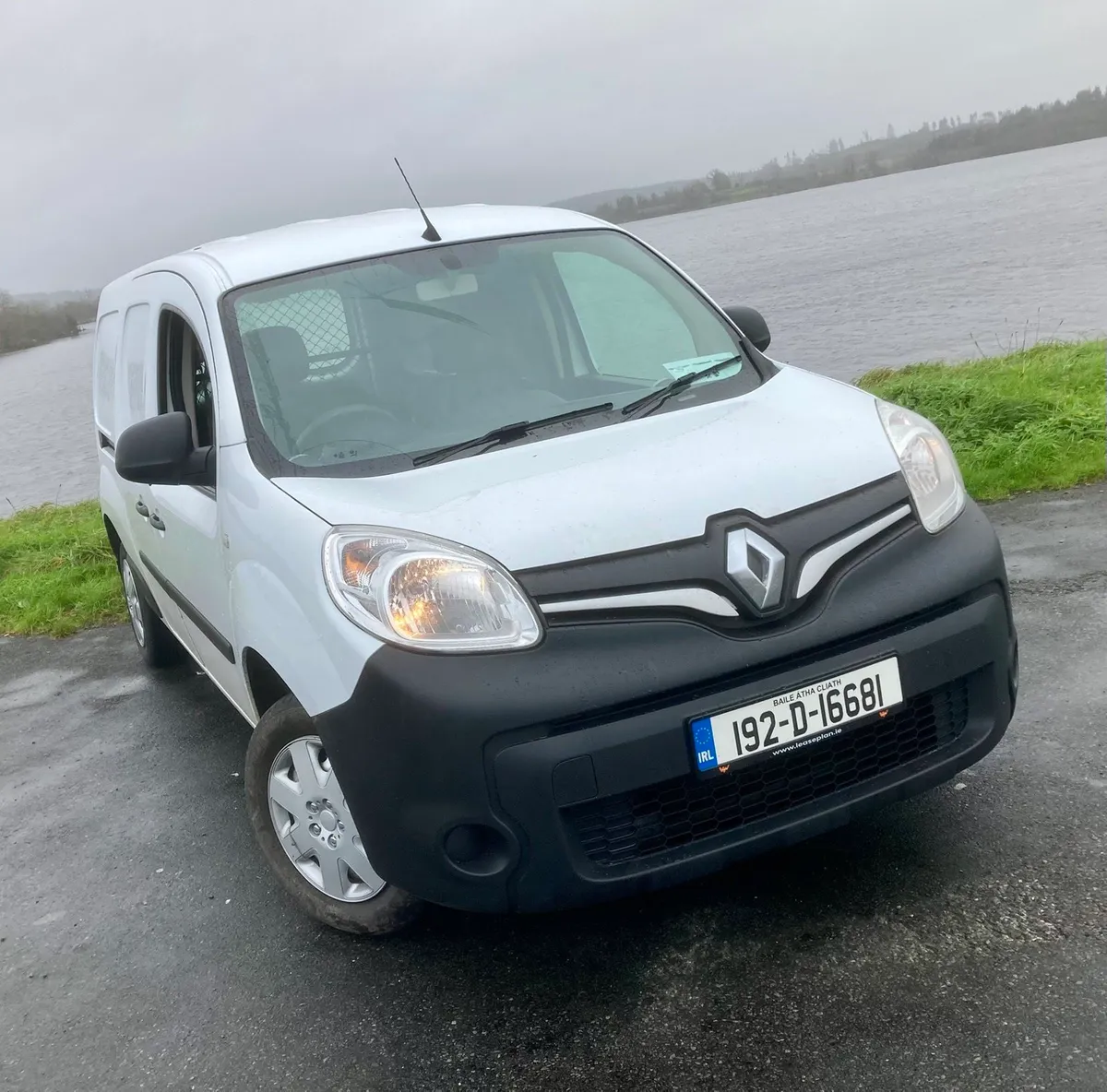 192 RENAULT KANGOO Low KMs just had timing belt do - Image 1