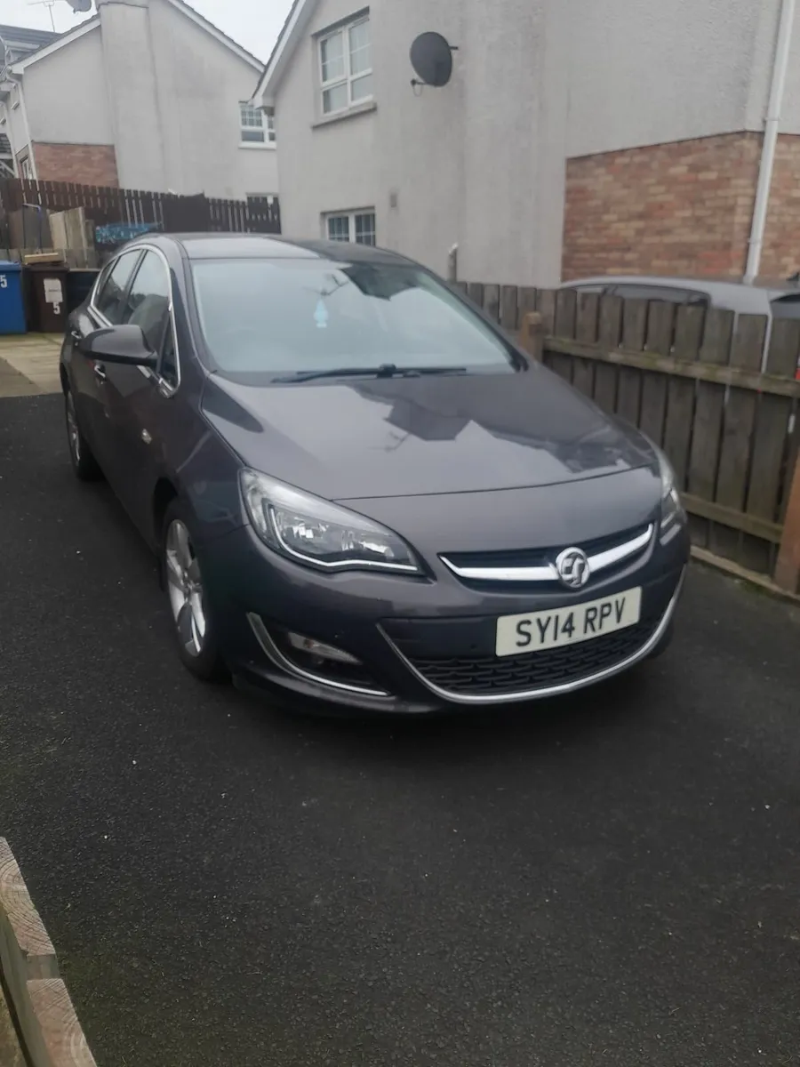 Vauxhall Astra 2014 - Image 1