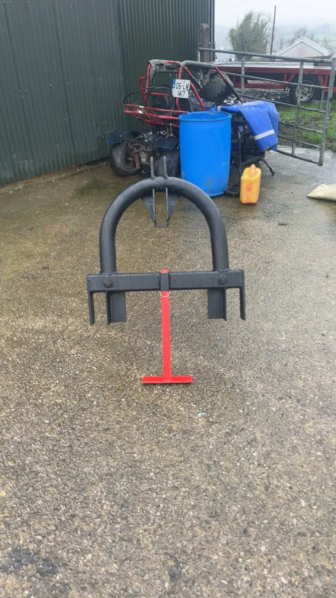 Bale spike - Image 2