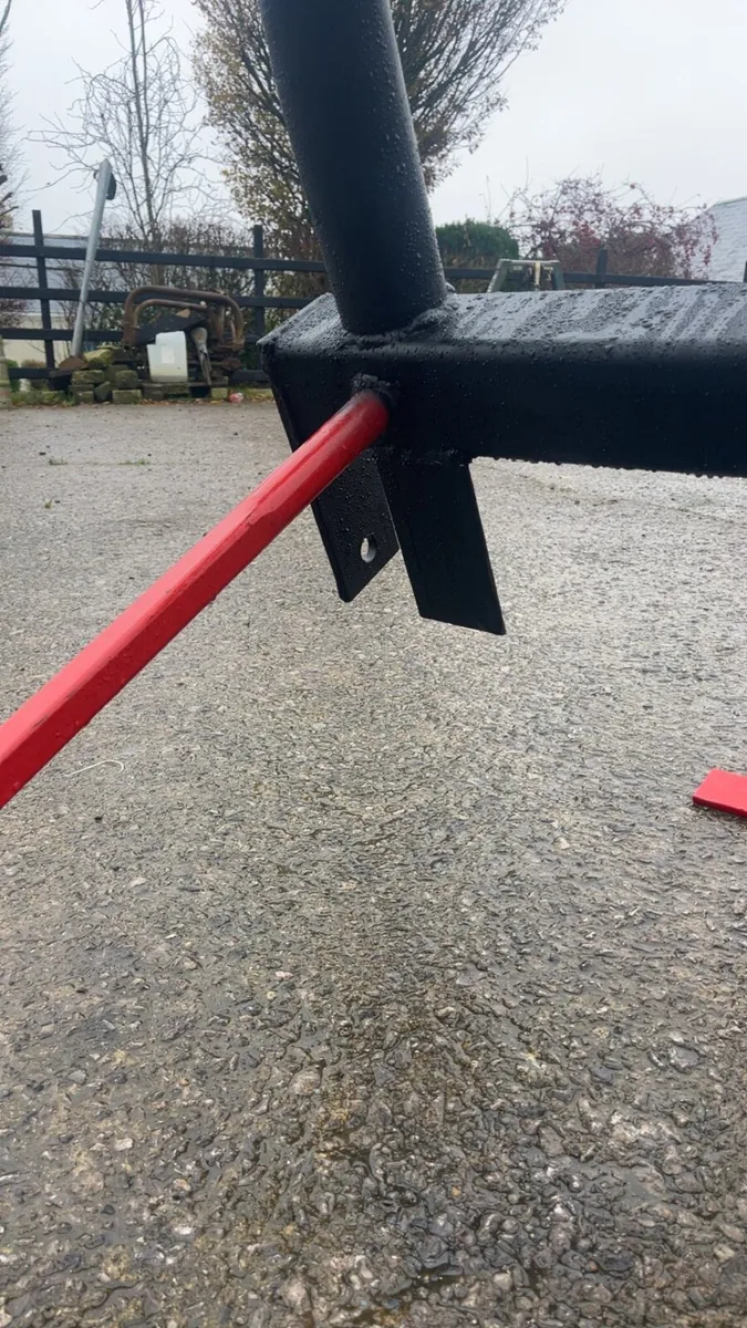 Bale spike - Image 4