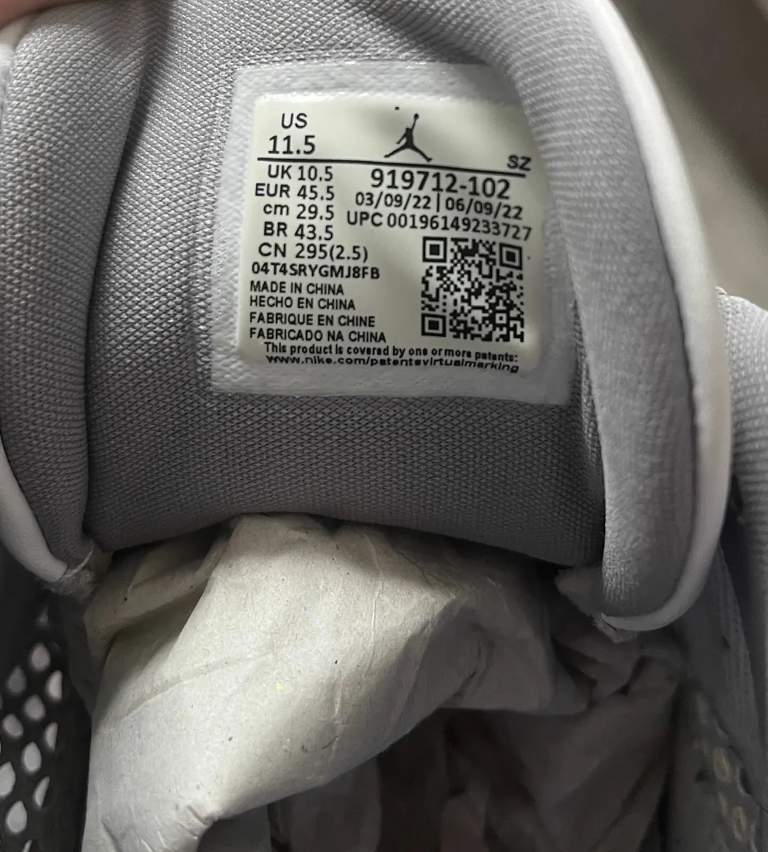 Nike Air Jordan 11 Retro Low IE Size: UK 10.5 Men - Image 2