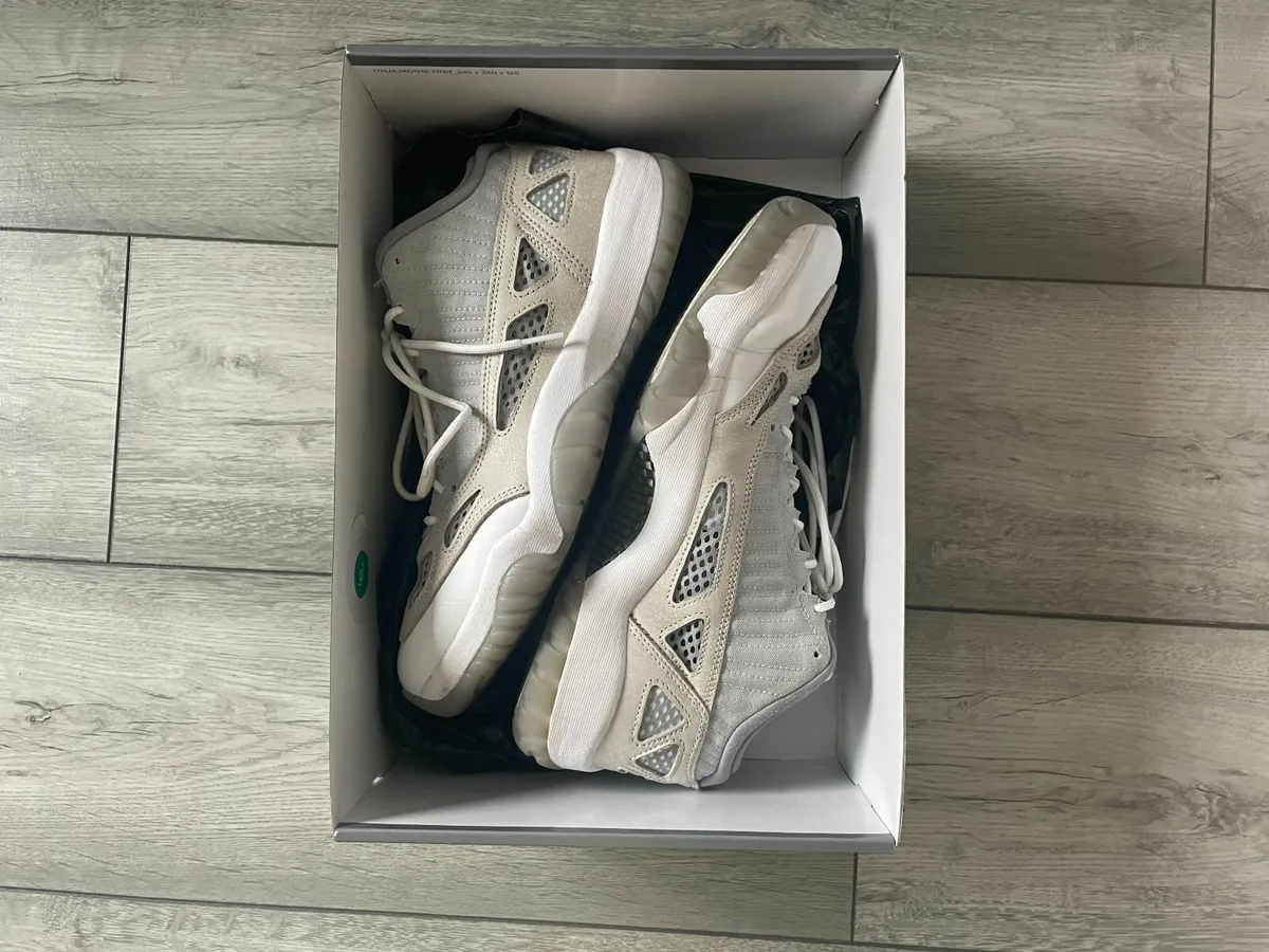 Nike Air Jordan 11 Retro Low IE Size: UK 10.5 Men - Image 1