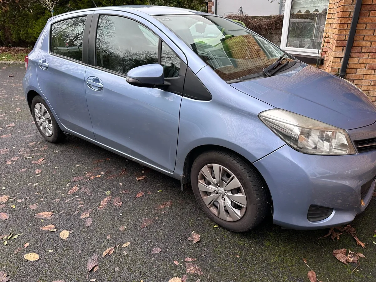 Toyota Yaris - Image 2