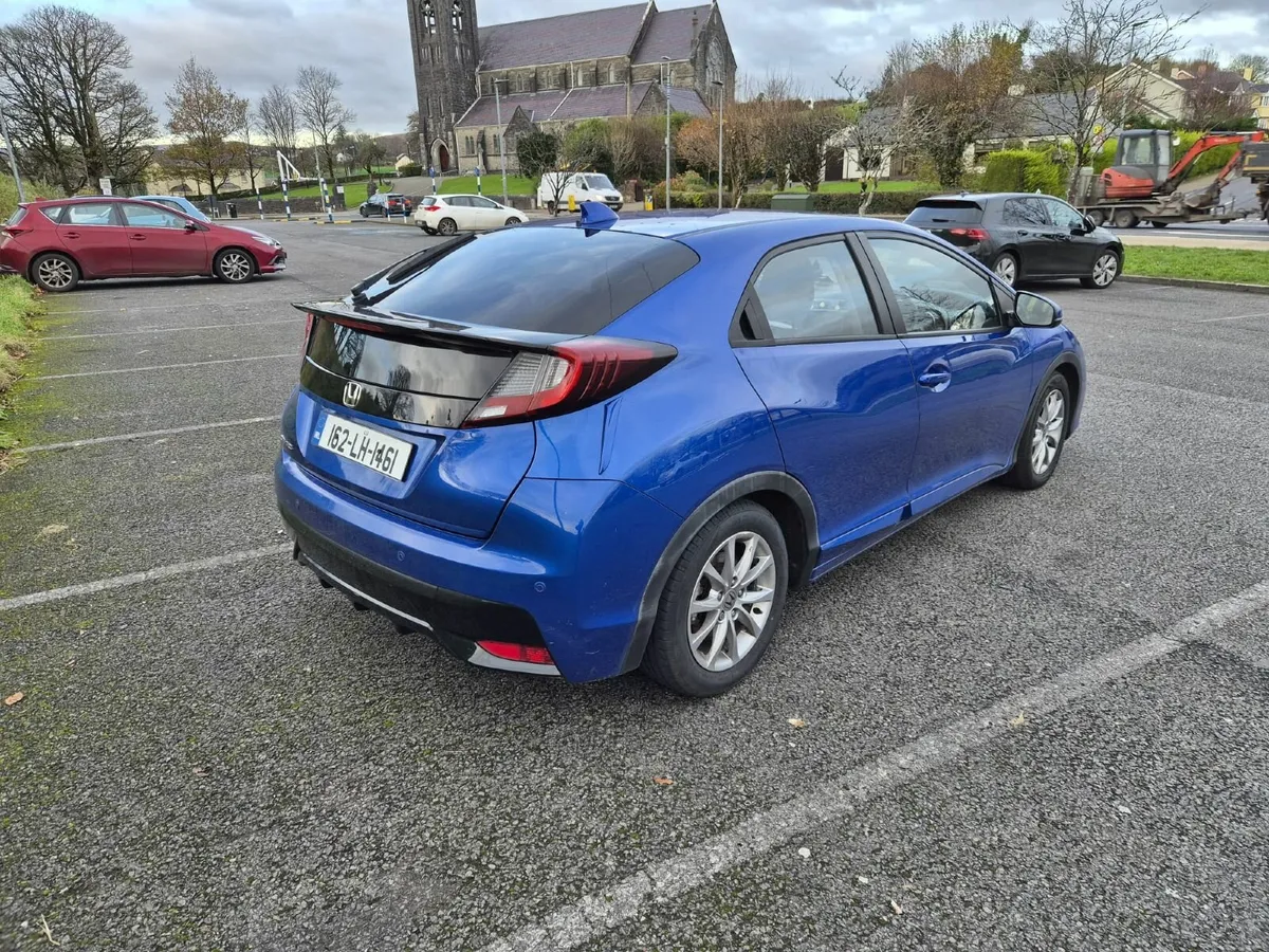 Honda Civic 2016 - Image 4