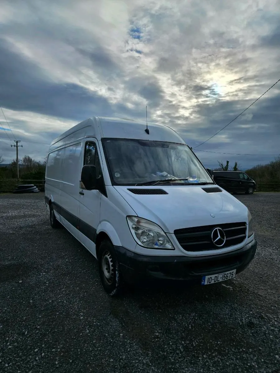 2010 Mercedes sprinter - Image 1