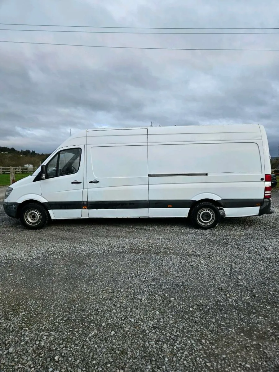 2010 Mercedes sprinter - Image 4