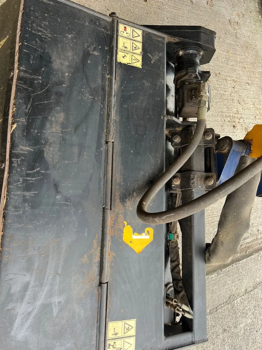 Used spearhead T-flail head - Image 1