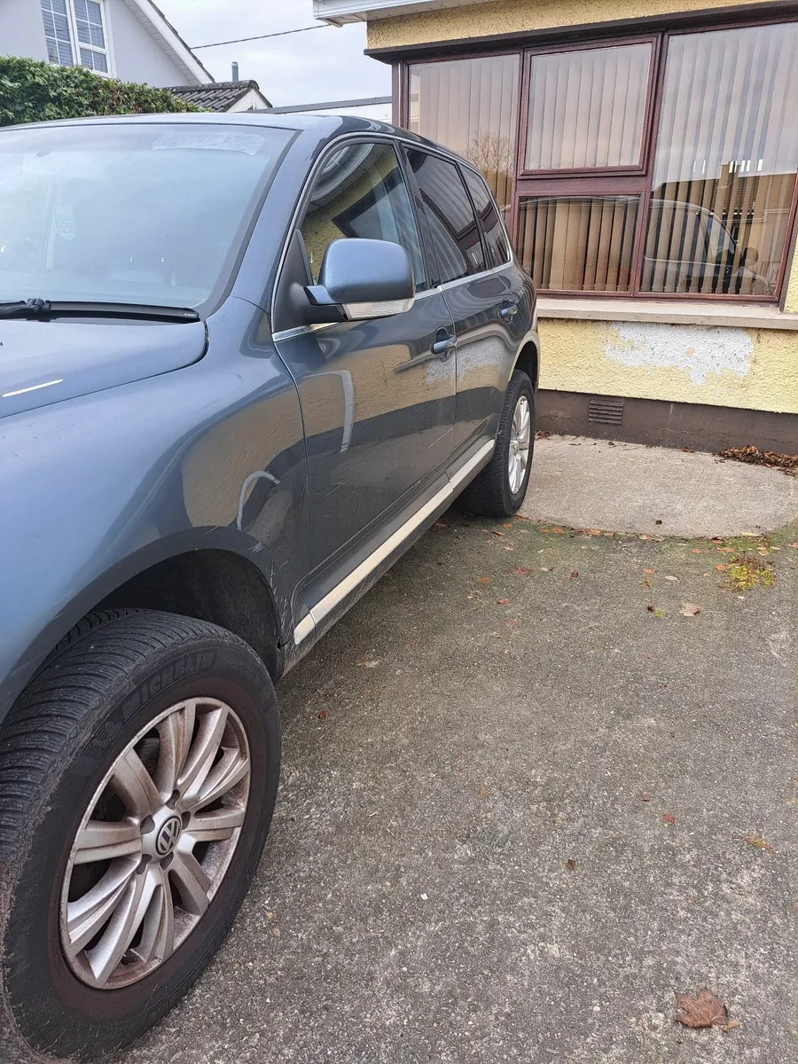 Volkswagen Touareg 2005 - Image 2