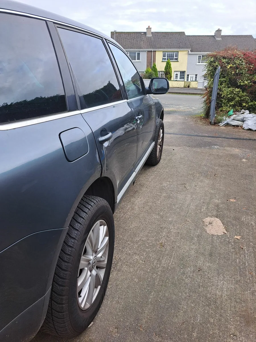 Volkswagen Touareg 2005 - Image 3